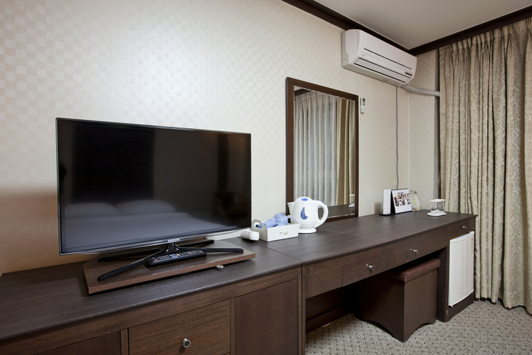 Others 5, The Cheil Hotel Onyang, Asan