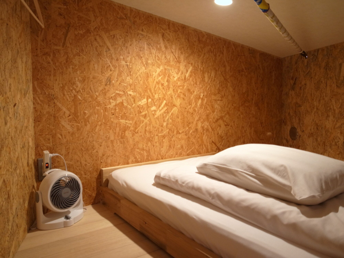 Bedroom 4, Kawaramachi Dormitory - Hostel, Takamatsu
