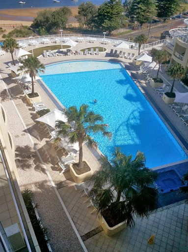 Sport & Beauty 2, BASE Holidays - Ettalong Beach Premium Apartments, Gosford - West
