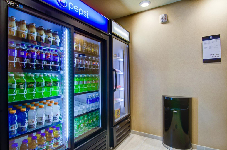 Food & Drinks 5, Quality Inn Quinter I-70, Gove