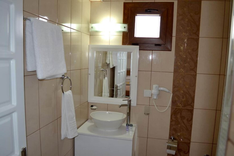 Bathroom 5, Ozukara 1 Apart, Bodrum