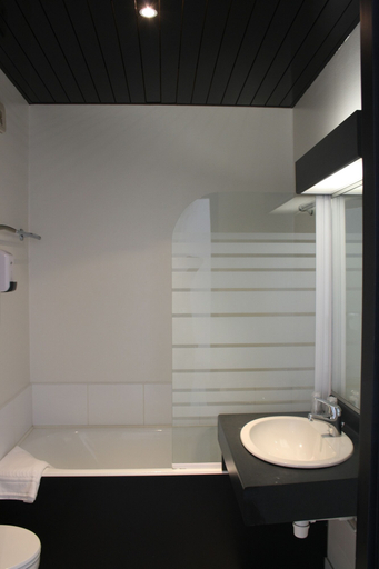 Bathroom 4, Fasthôtel Eldorado, Aveyron