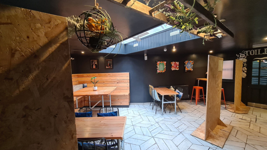 Food & Drinks 4, The Alb, Shropshire