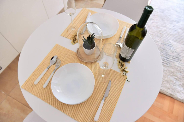 Others 5, Unique Apartment Leninova