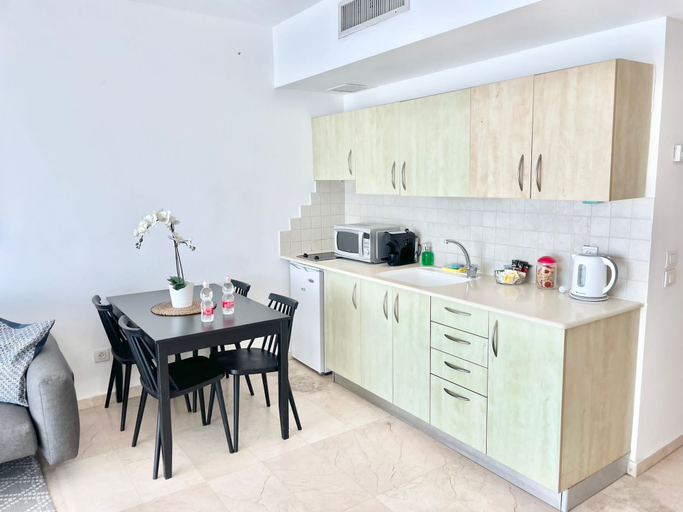 Others 5, Amazing studio - with Balcony