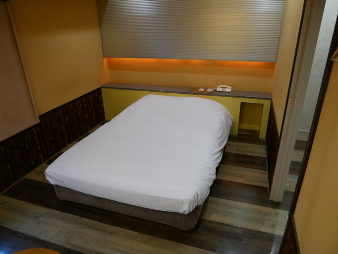 Bedroom 16