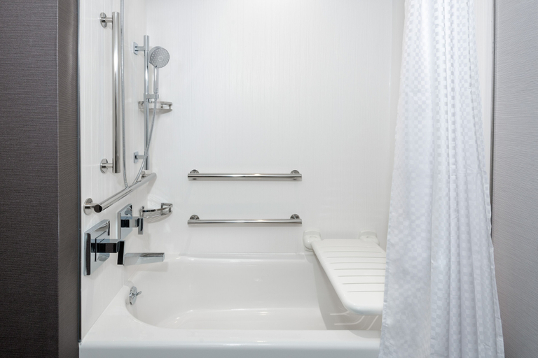 Bathroom 4, Courtyard by Marriott Atlanta Midtown, Atlanta