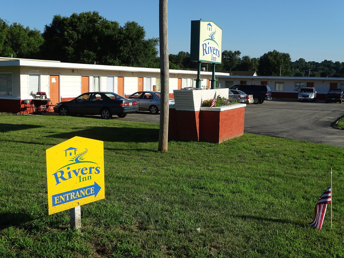 Exterior & Views 2, Rivers Inn Fort Madison, Lee