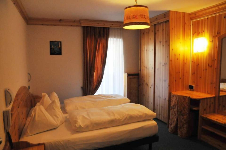 Bedroom 3, Hotel Ciamol, Trento