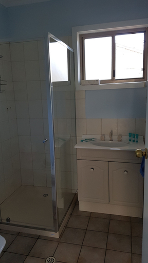 Bathroom 3, Marion Bay Holiday Villas, Yorke Peninsula - South