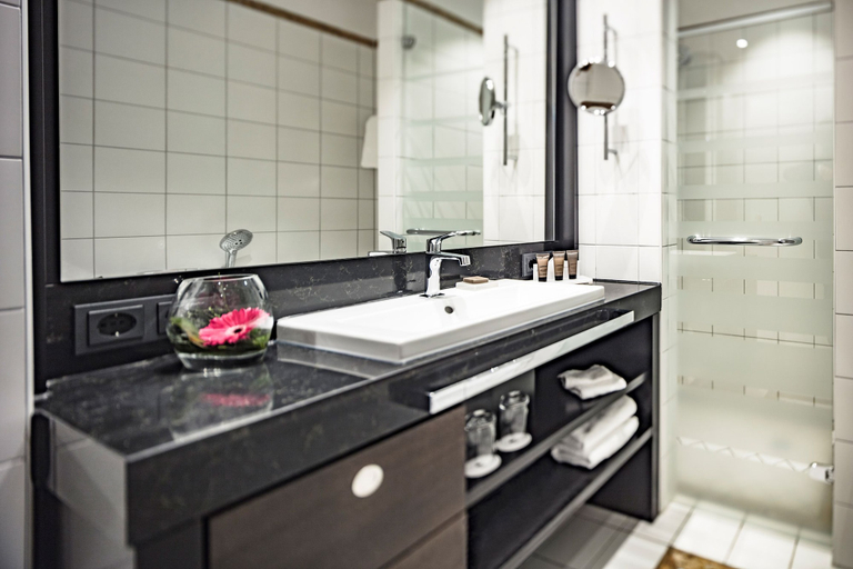Bathroom 5, SCHLOSS Fleesensee, Mecklenburgische Seenplatte