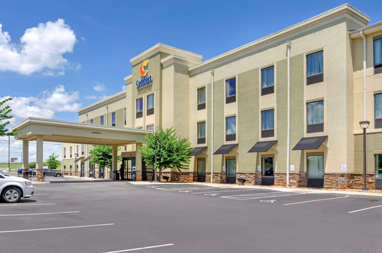Comfort Inn & Suites Lynchburg Airport - University Area, Campbell