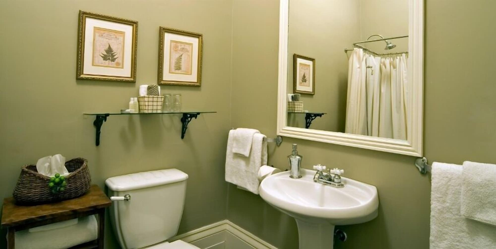 Bathroom 4, Frontenac Club, an Ascend Collection Hotel, Frontenac
