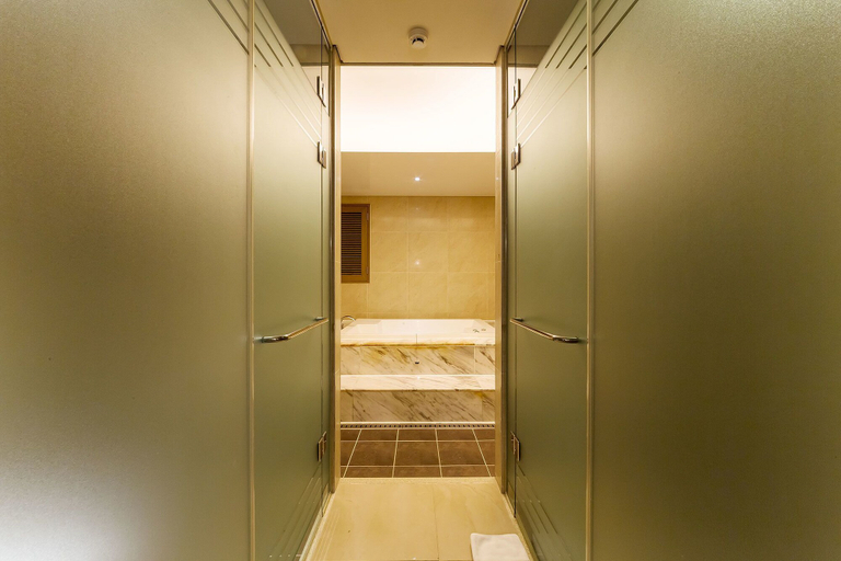 Bathroom 4, Uijeongbu La Tree Hotel, Yangju