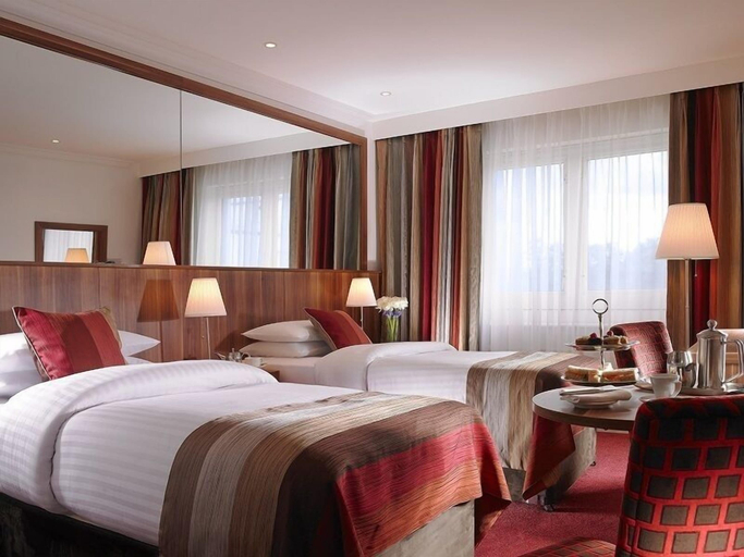 Bedroom 3, Dublin Skylon Hotel, Dublin