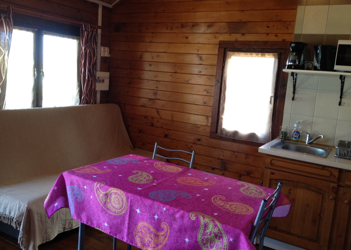Bedroom 2, Les Vanilliers, Saint-Joseph