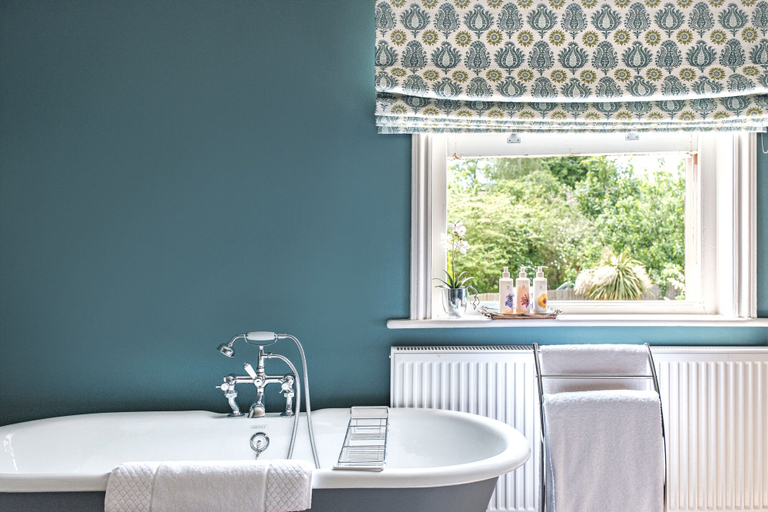 Bathroom 4, The Packhorse Inn, Suffolk