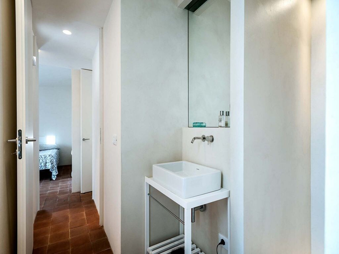 Bathroom sink 2, Villa dei Pini, Trapani