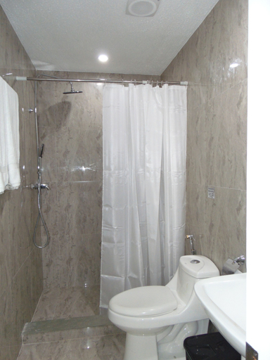 Bathroom 5, Cococabana Panglao, Panglao
