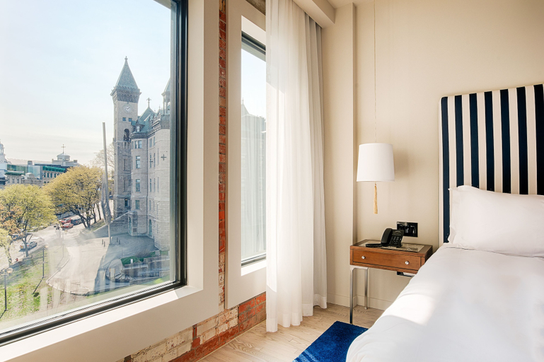 Bedroom 2, Monsieur Jean, Vieux Québec, Communauté-Urbaine-de-Québec