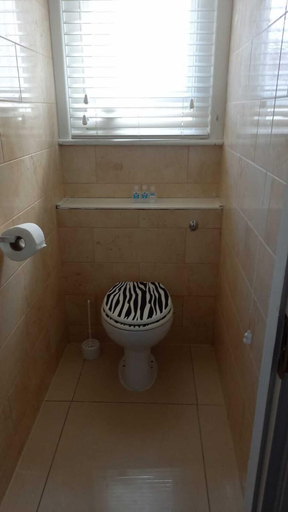 Bathroom 4, The Wellington Restaurant and Bar, Portsmouth