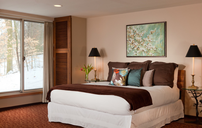 Bedroom 3, The Inn At Honey Run, Holmes