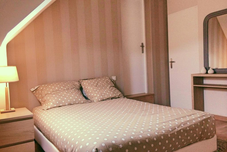 Bedroom 4, La Ferme d'Antan, Somme