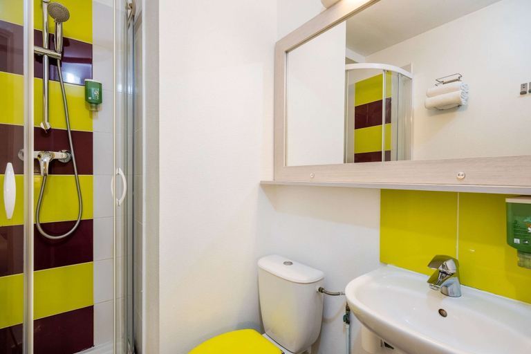 Bathroom 3, Comfort Hotel Orleans Olivet, Loiret