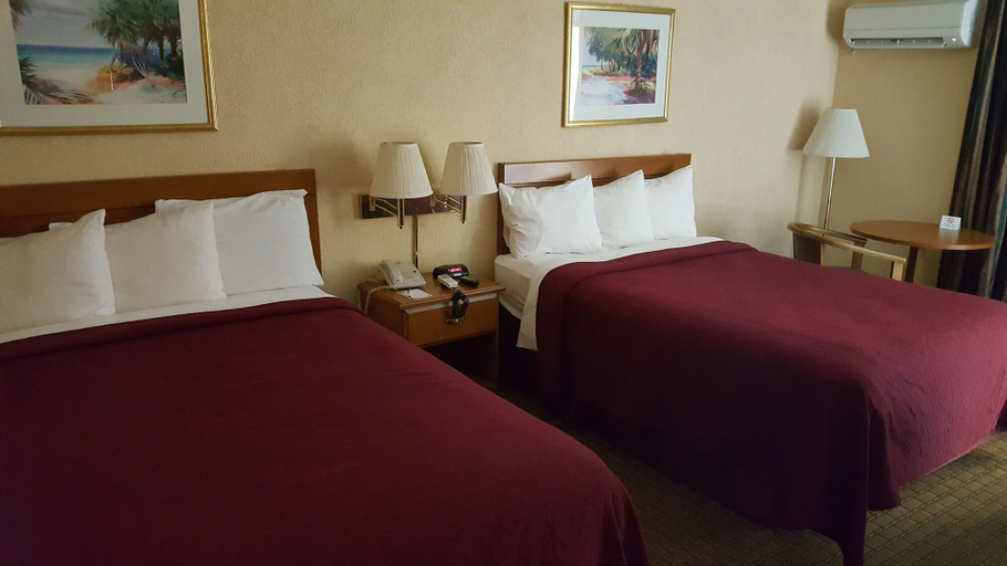 Bedroom 3, Econo Lodge Busch Gardens, Hillsborough