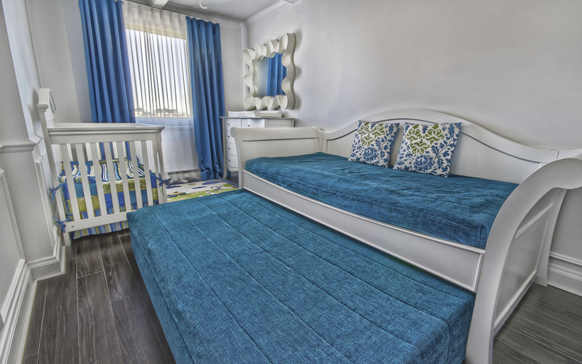 Bedroom 3, Hôtel Plaza Québec par JARO, Communauté-Urbaine-de-Québec