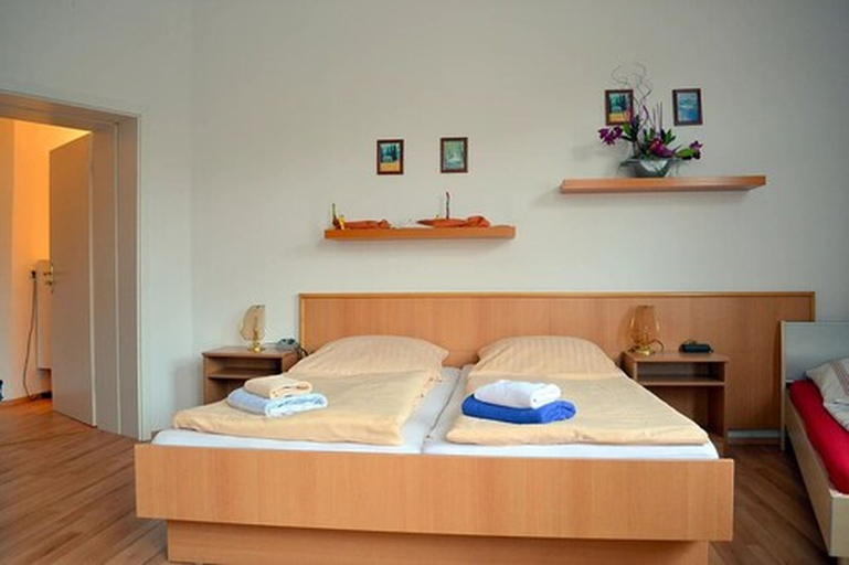 Bedroom 4, Pension Dessauer Hof, Halle (Saale)