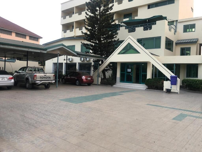 Exterior & Views 2, Korkdam Hotel, Accra