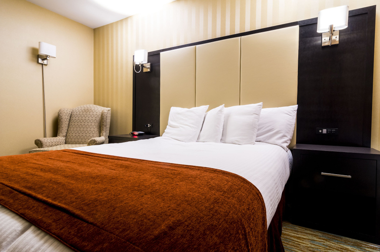 Bedroom 2, Sinbad's Hotel & Suites, Division No. 6