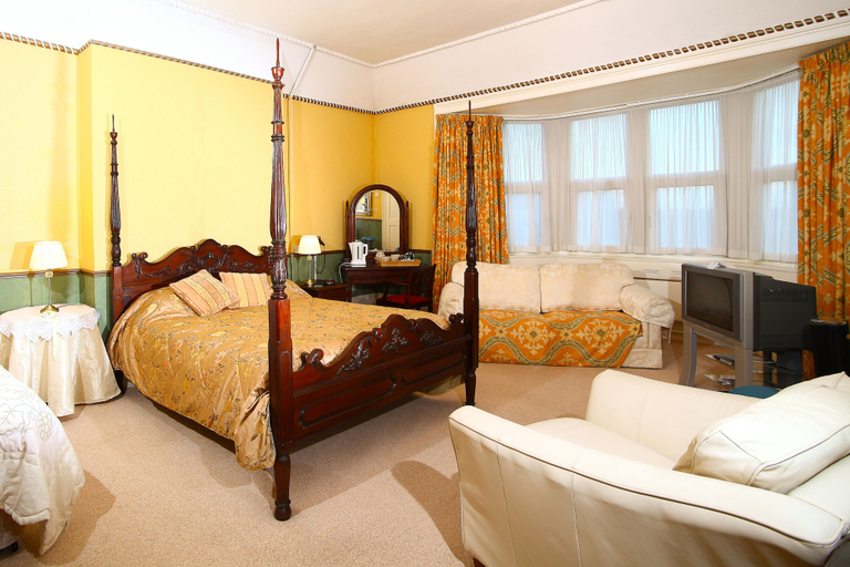 Bedroom 2, Meare Manor, Somerset