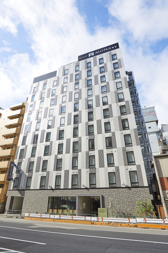 Exterior & Views 24