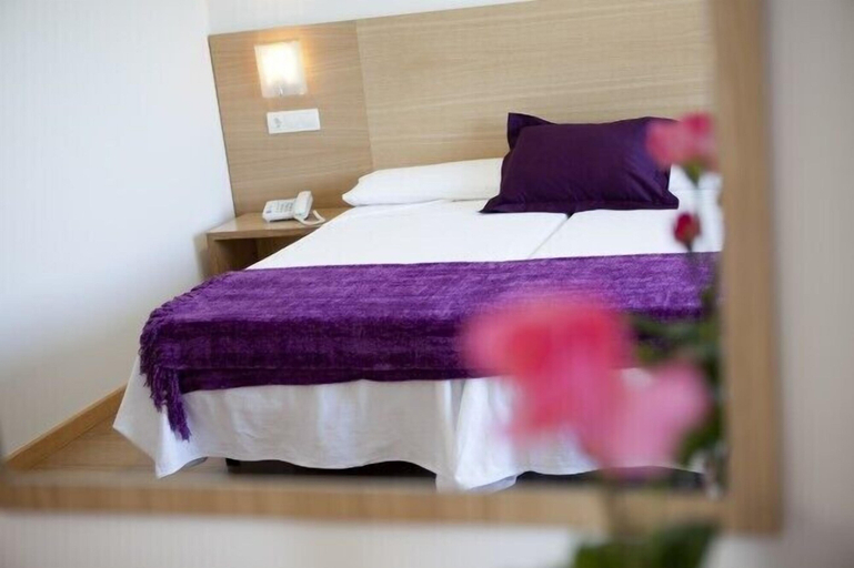 Bedroom 4, Hotel Brisa del Mar, Pontevedra