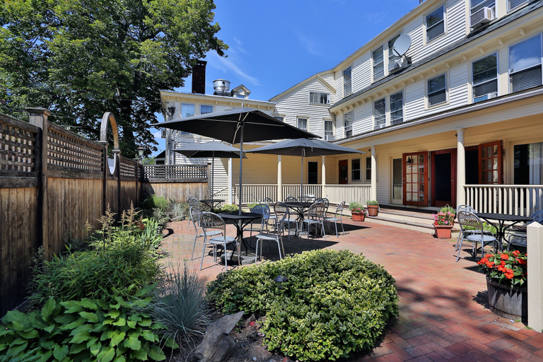 Exterior & Views 2, The Kennebunk Inn, York