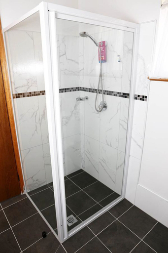 Bathroom 3, Westwood Motor Inn, Armidale Dumaresq