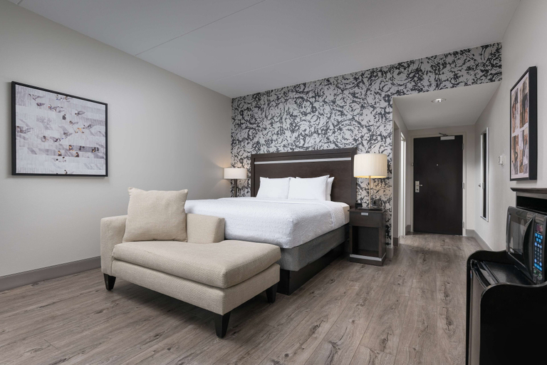 Bedroom 3, Hampton Inn & Suites Chattanooga/Downtown, Hamilton