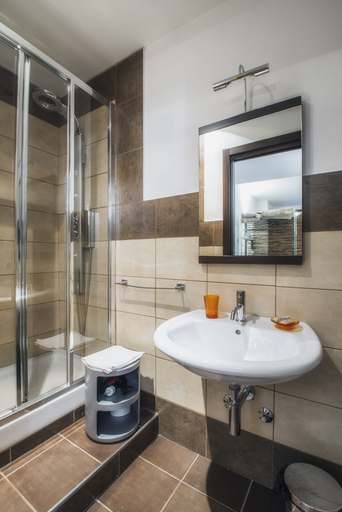 Bathroom 5, Antichi Ricordi, Caltanissetta