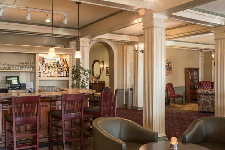 Food & Drinks 5, Middlebury Inn, Addison