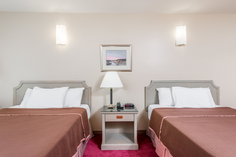 Bedroom 4, London Travel Inn, Middlesex