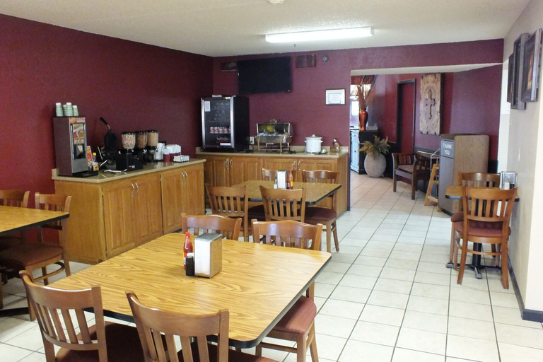 Food & Drinks 5, Days Inn by Wyndham Abilene, Taylor