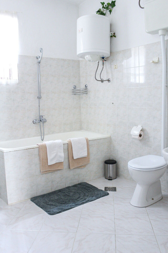 Bathroom, Apartment Zvonimir, Kaštela