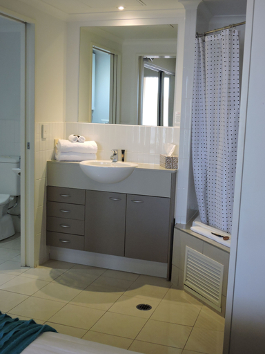 Bathroom 4, BASE Holidays - Ettalong Beach Premium Apartments, Gosford - West