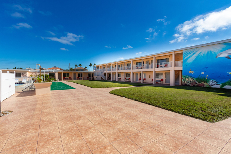 Exterior & Views 2, Belleair Beach Resort Motel, Pinellas