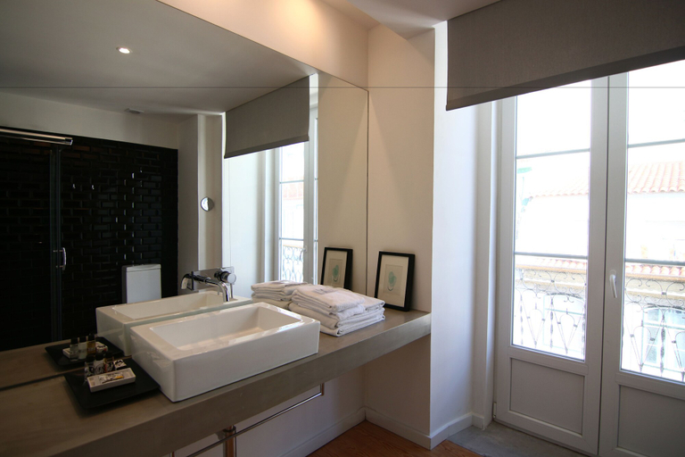 Bathroom 3, The 8 Downtown Suites, Lisbon