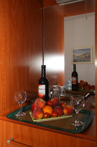 Food & Drinks 5, Denise Hotel, Thessaly