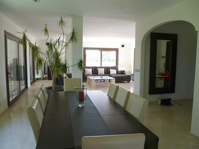 Others 5, Great Villa Very Close to Best Beach, Málaga