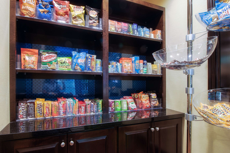 Food & Drinks 5, Hampton Inn Oxford/Miami University Area, Butler
